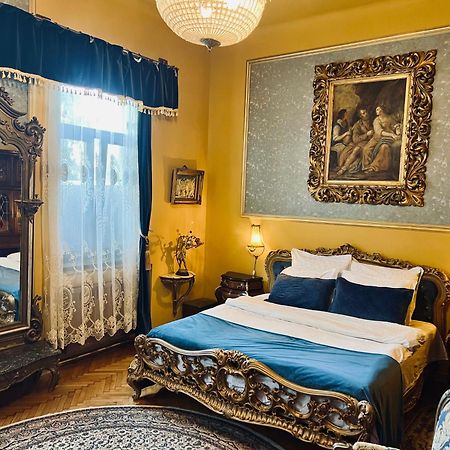 Classic Love Story In Old Cluj I Екстериор снимка