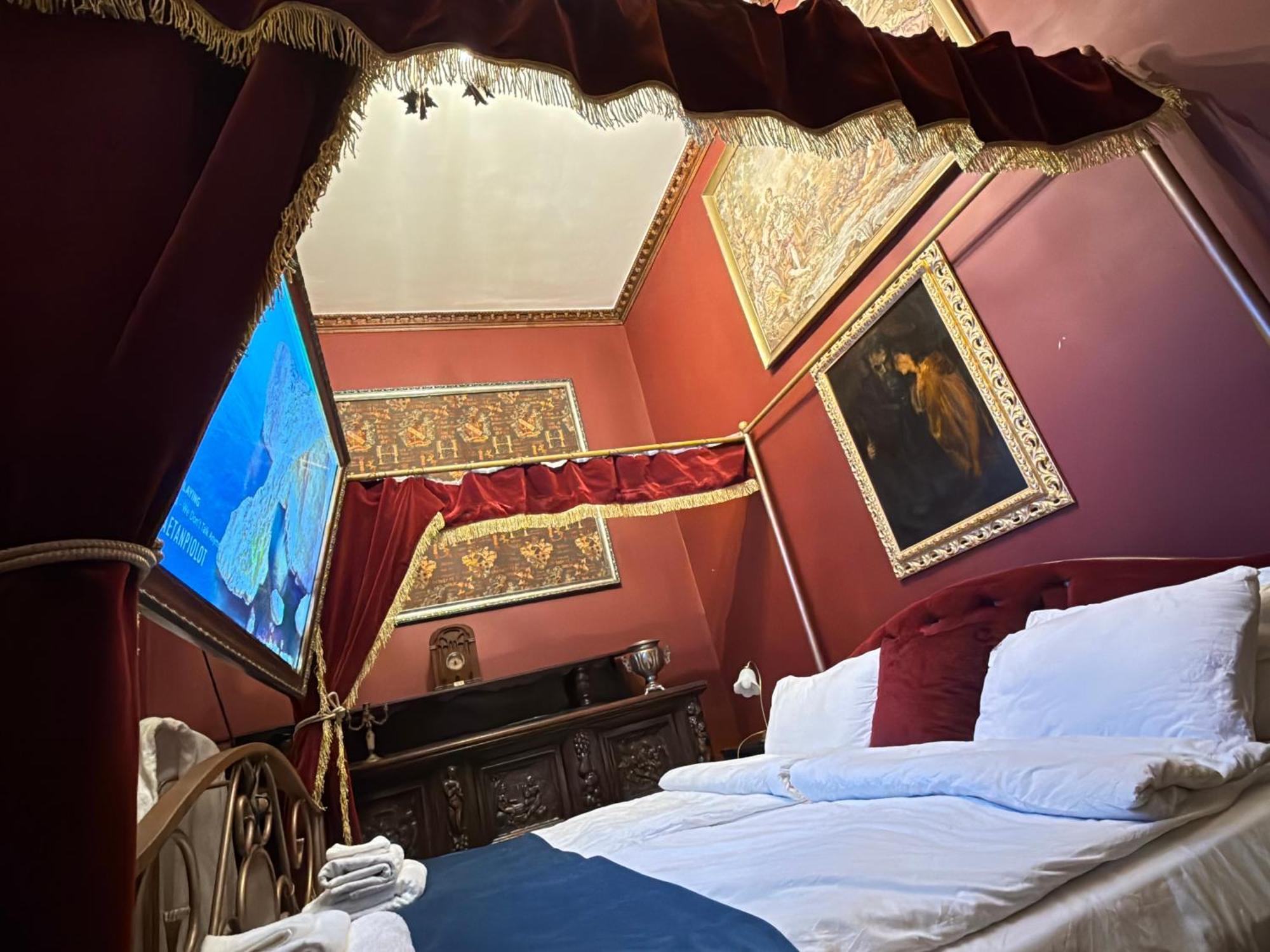 Classic Love Story In Old Cluj I Екстериор снимка