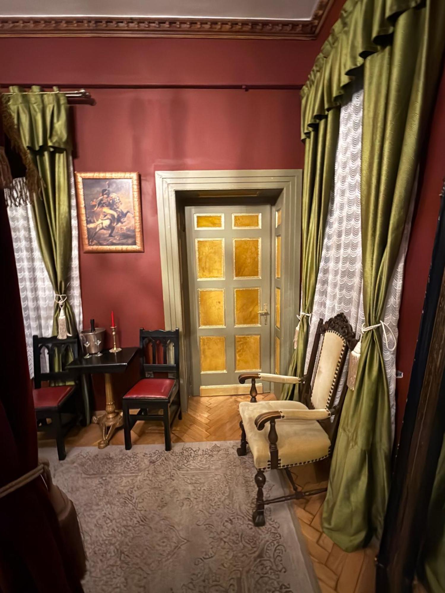 Classic Love Story In Old Cluj I Екстериор снимка
